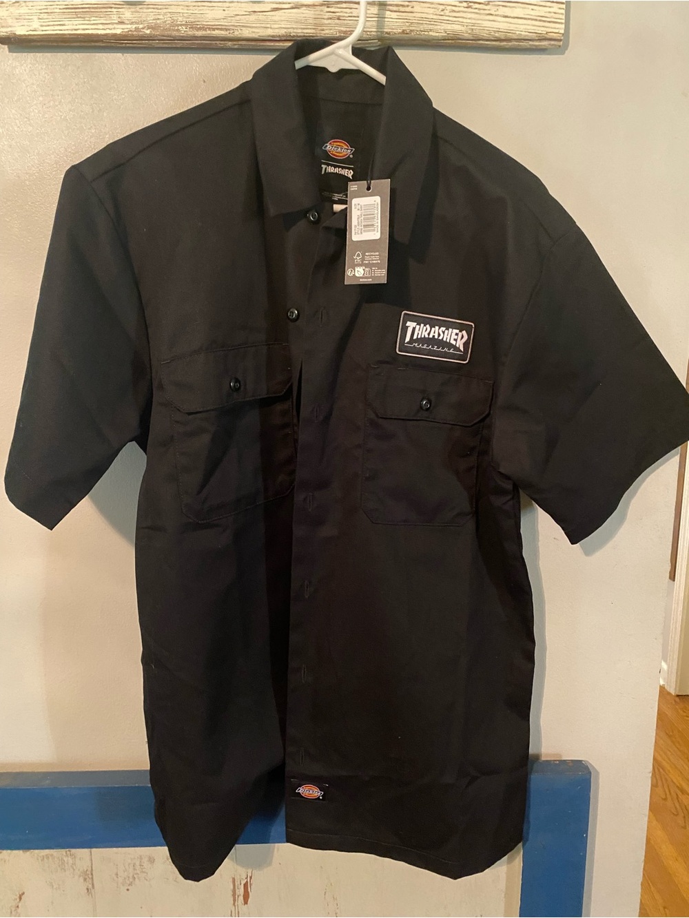 Dickies Thrasher Magazine Work Shirt Mens Medium Black Short Sleeve button down